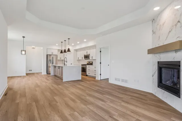 $620,900 | 2108 Bluestem Drive, Unit 1302, Waukesha, WI 53188