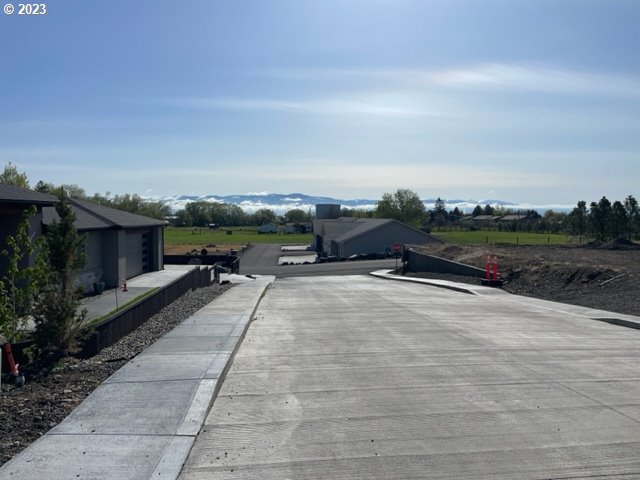 2129 Elevation Court La Grande, OR 97850 - Photo 3 of 10 a view of outdoor space yard and mountain view