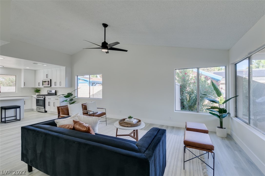 3118 Valleywood Road Henderson, NV 89014 - Photo 8 of 44 Gallery Image 8