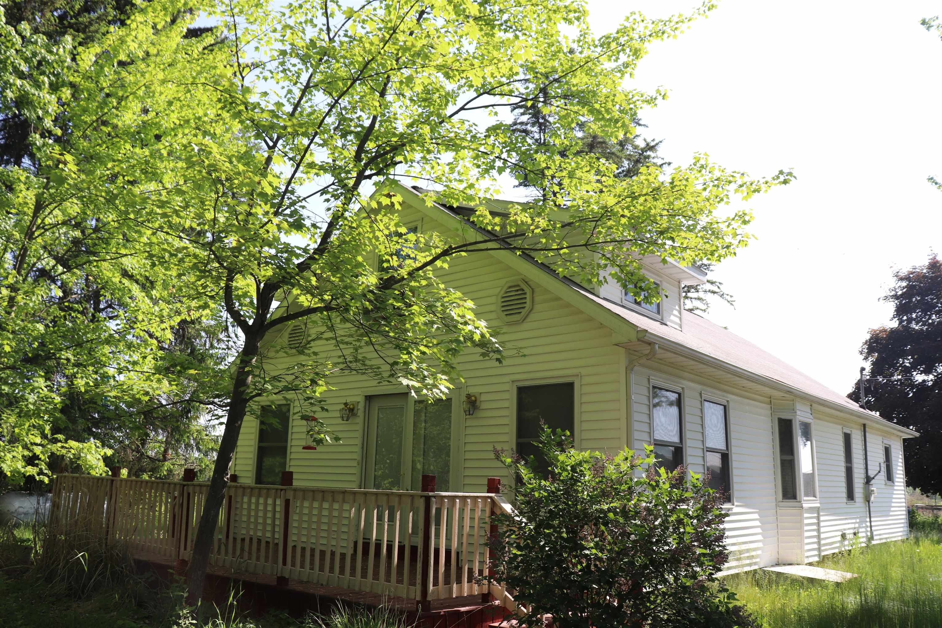 5916 North Lewis Road Coleman, MI 48618 - Photo 2 of 36