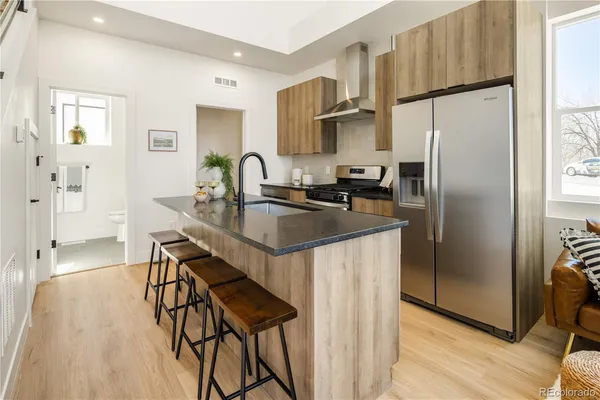$2,400 | 3630 West 12th Avenue, Denver, CO 80204