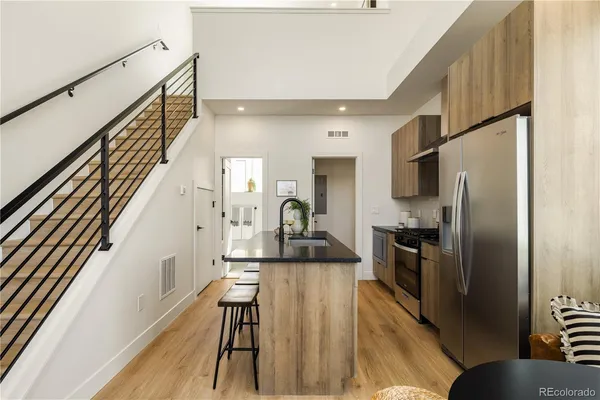 $2,400 | 3630 West 12th Avenue, Denver, CO 80204