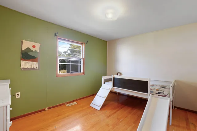 $229,000 | 373 West Millport Drive, Valparaiso, IN 46385