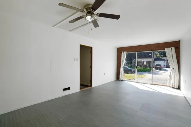 $229,000 | 373 West Millport Drive, Valparaiso, IN 46385