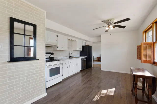 $229,000 | 373 West Millport Drive, Valparaiso, IN 46385