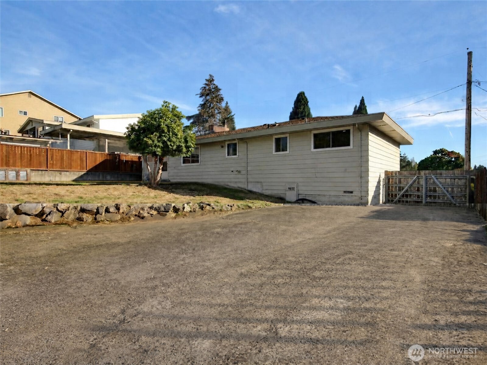 2404 Northeast 22nd Street Renton, WA 98056 - Photo 22 of 26 Gallery Image 22