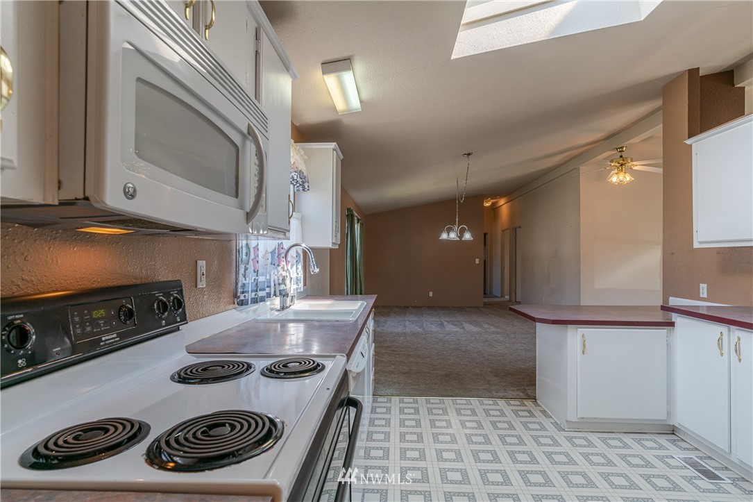 1656 Ridgeview Loop Drive Wenatchee, WA 98801 - Photo 12 of 39 Gallery Image 12