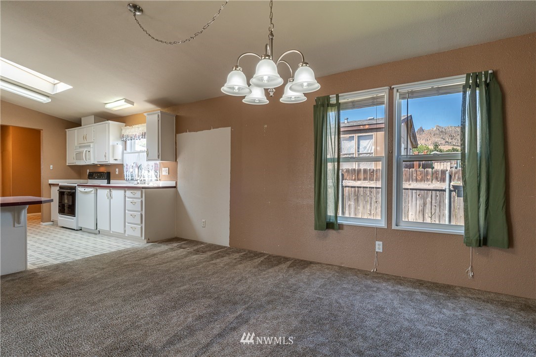 1656 Ridgeview Loop Drive Wenatchee, WA 98801 - Photo 13 of 39 Gallery Image 13