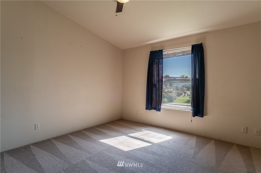 1656 Ridgeview Loop Drive Wenatchee, WA 98801 - Photo 19 of 39 Gallery Image 19