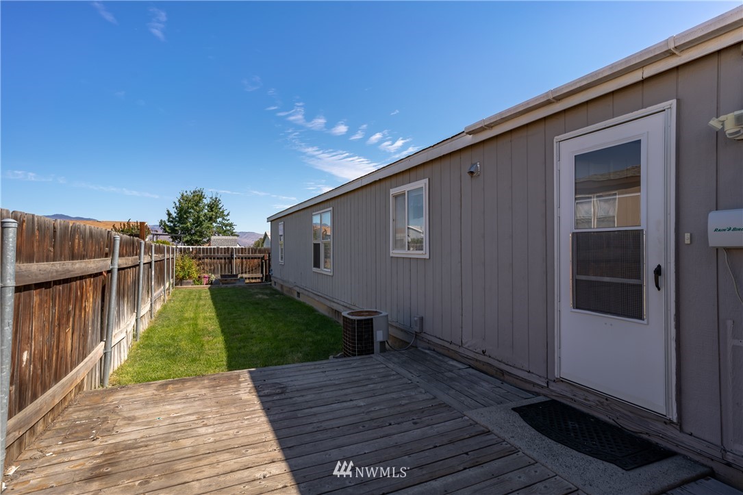 1656 Ridgeview Loop Drive Wenatchee, WA 98801 - Photo 30 of 39 Gallery Image 30