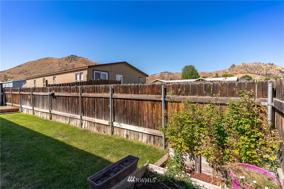 1656 Ridgeview Loop Drive Wenatchee, WA 98801 - Photo 32 of 39 Gallery Image 32