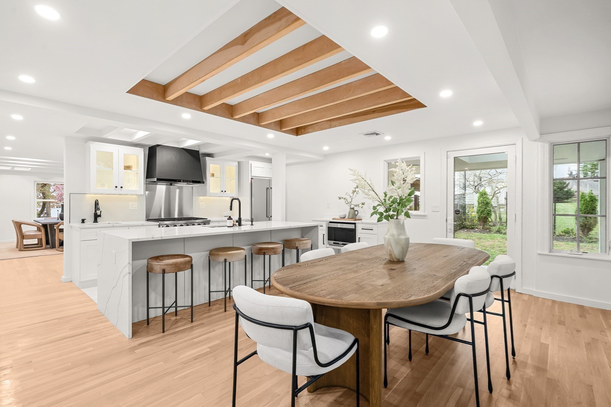 31 Alba Road Wellesley, MA 02481 - Photo 2 of 39 Gallery Image 2