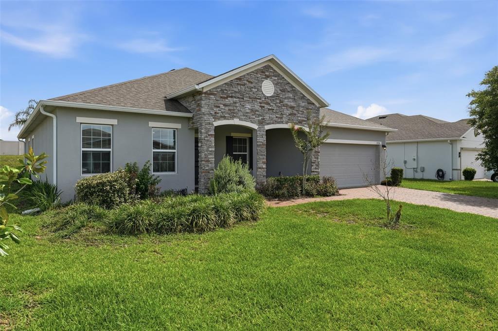 2524 Carriage Pointe Loop Apopka, FL 32712 - Photo 3 of 50