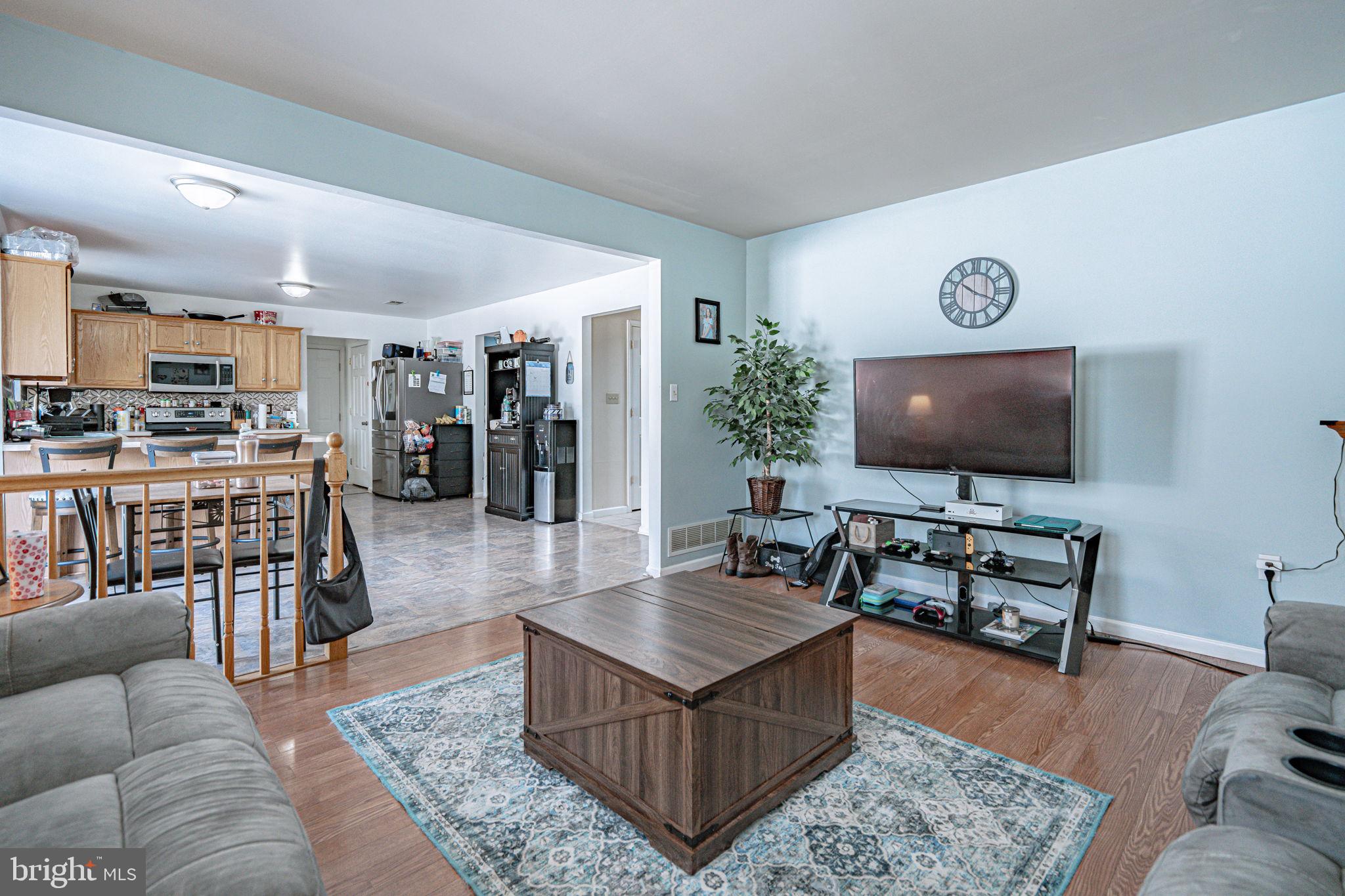 35 Ridgeview Drive Lehighton, PA 18235 - Photo 21 of 58 a living room with furniture and a flat screen tv