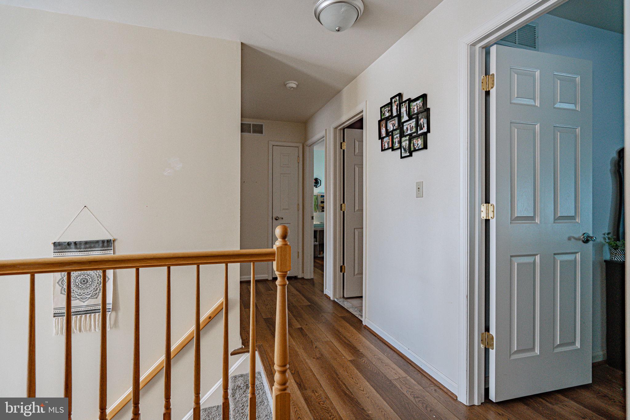 35 Ridgeview Drive Lehighton, PA 18235 - Photo 23 of 58 a view of a hallway with wooden floor and stairs