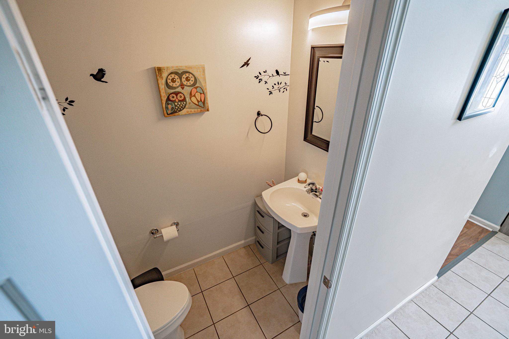 35 Ridgeview Drive Lehighton, PA 18235 - Photo 8 of 58 a bathroom with a granite countertop toilet and a shower