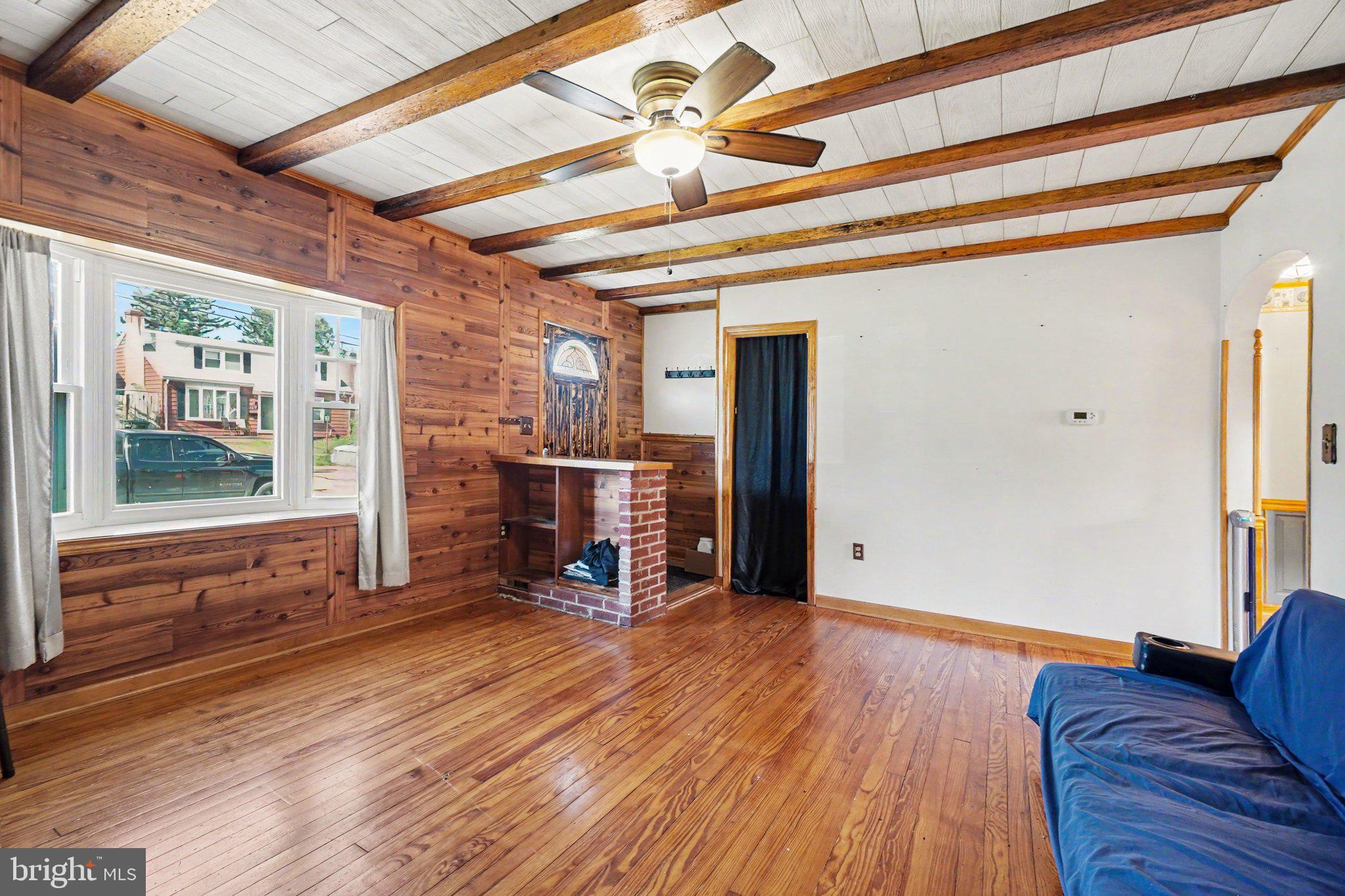 212 Wecaf Road New Holland, PA 17557 - Photo 4 of 32 Gallery Image 4