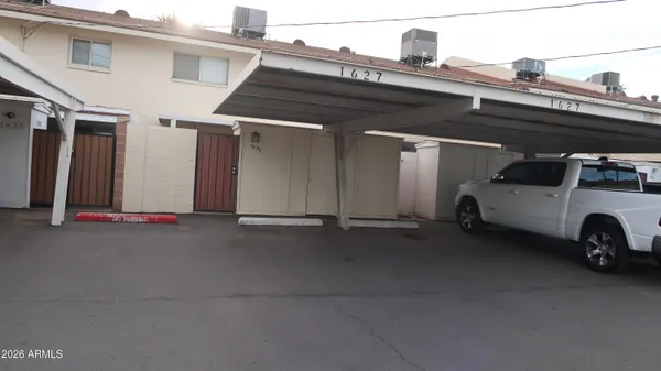 $2,000 | 1627 West Hazelwood Street, Phoenix, AZ 85015