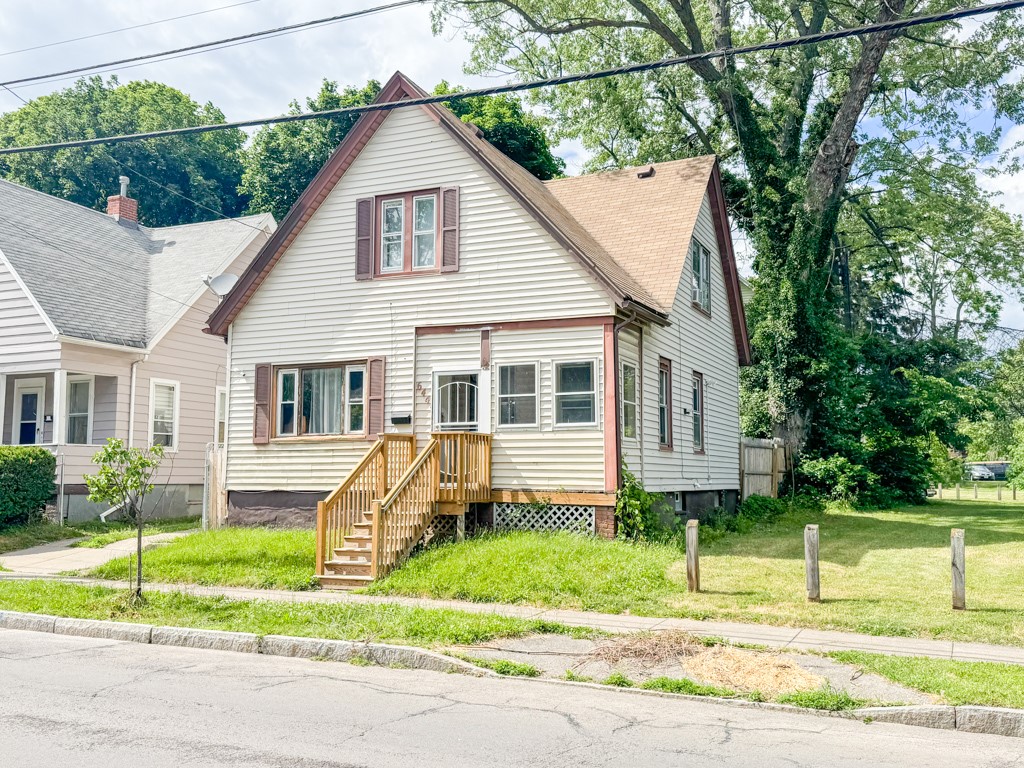 644 Ave D Rochester, NY 14621 - Photo 2 of 16