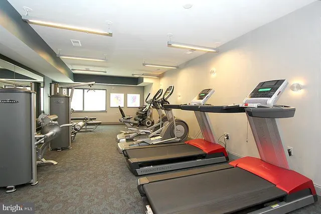 $2,150 | 8005 13th Street, Unit 201, Silver Spring, MD 20910