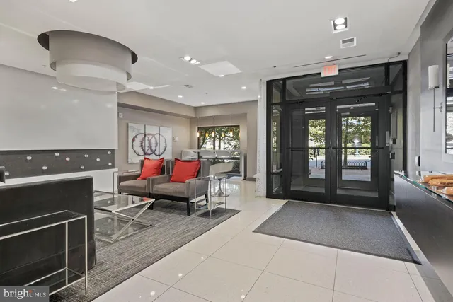 $2,150 | 8005 13th Street, Unit 201, Silver Spring, MD 20910