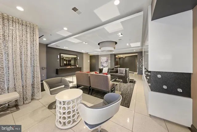 $2,150 | 8005 13th Street, Unit 201, Silver Spring, MD 20910