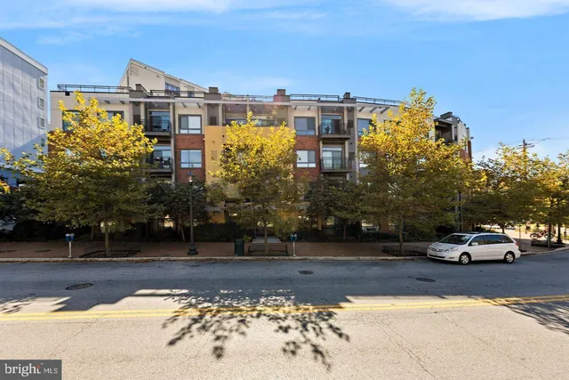 $2,150 | 8005 13th Street, Unit 201, Silver Spring, MD 20910
