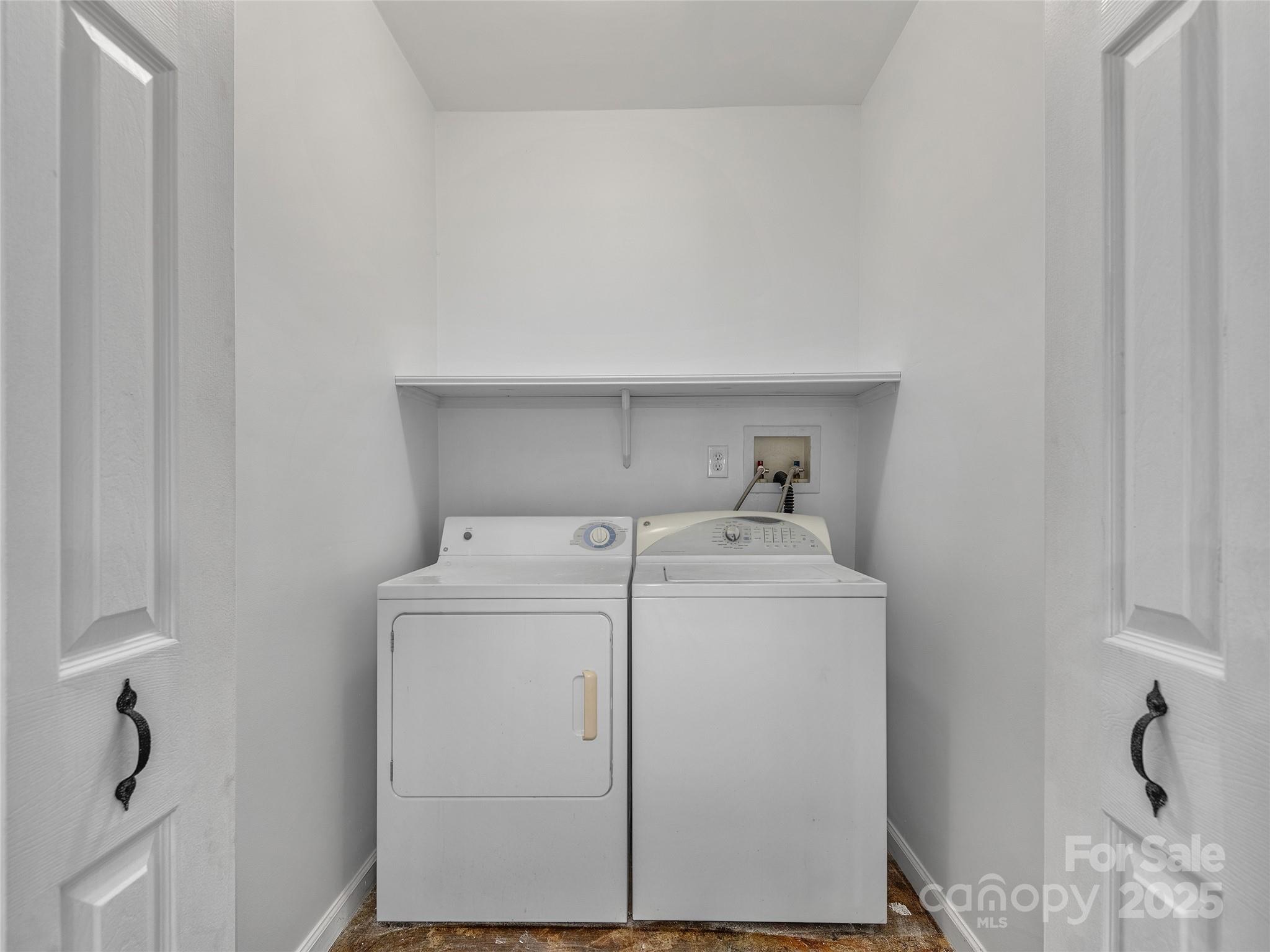 66 High Country Road Weaverville, NC 28787 - Photo 29 of 36 a utility room with dryer and washer