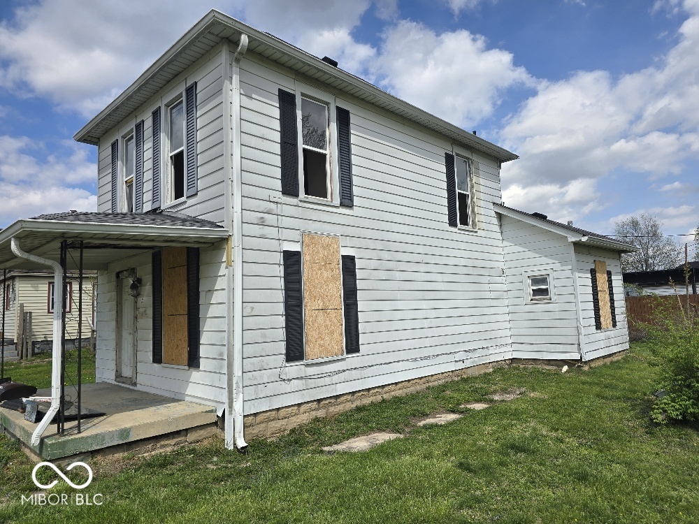 1310 Locust Street Anderson, IN 46016 - Photo 3 of 11