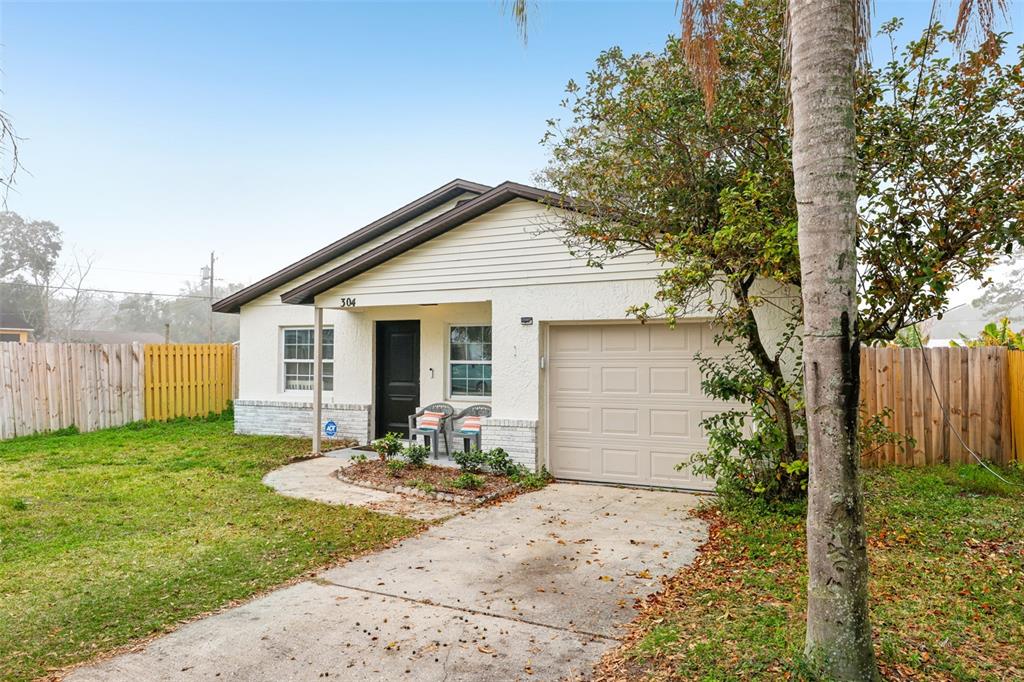 304 Dover Street Orlando, FL 32811 - Photo 3 of 32