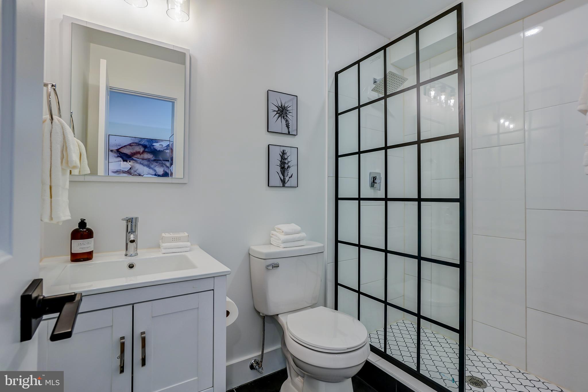 310 Delafield Place Northwest, Unit 6 Washington, DC 20011 - Photo 6 of 7
