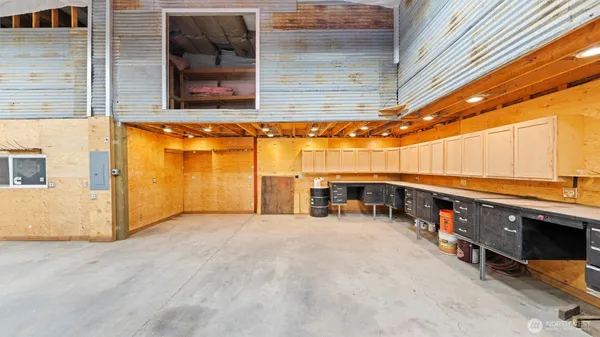 a view of a garage