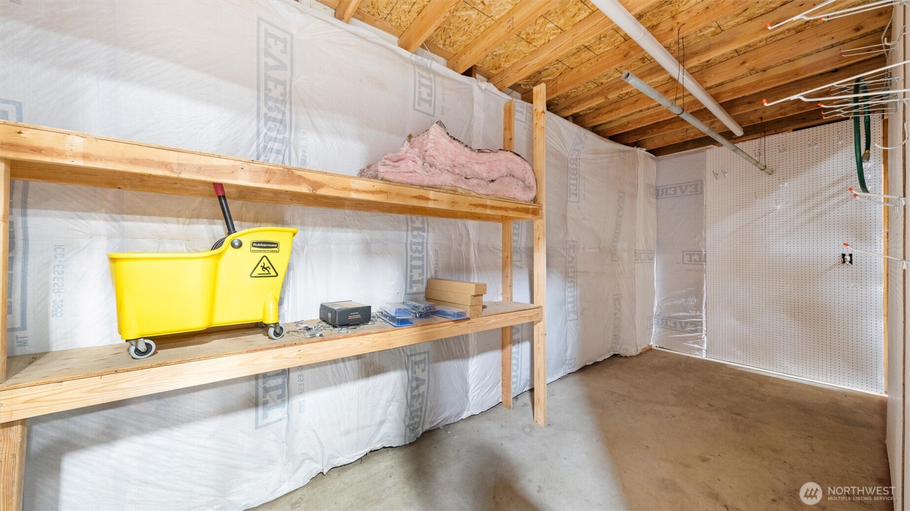 109 Cold Spring Lane Dayton, WA 99328 - Photo 35 of 40 a bathroom with a sink a mirror and a shower