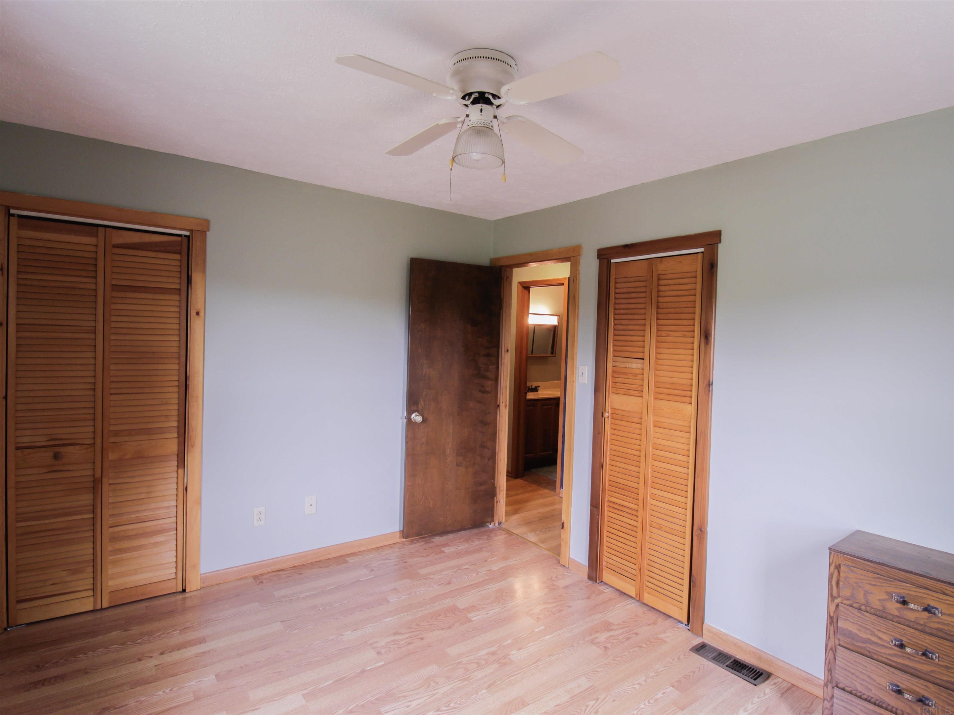 337 Pea Ridge Road Spencer, IN 47460 - Photo 10 of 34