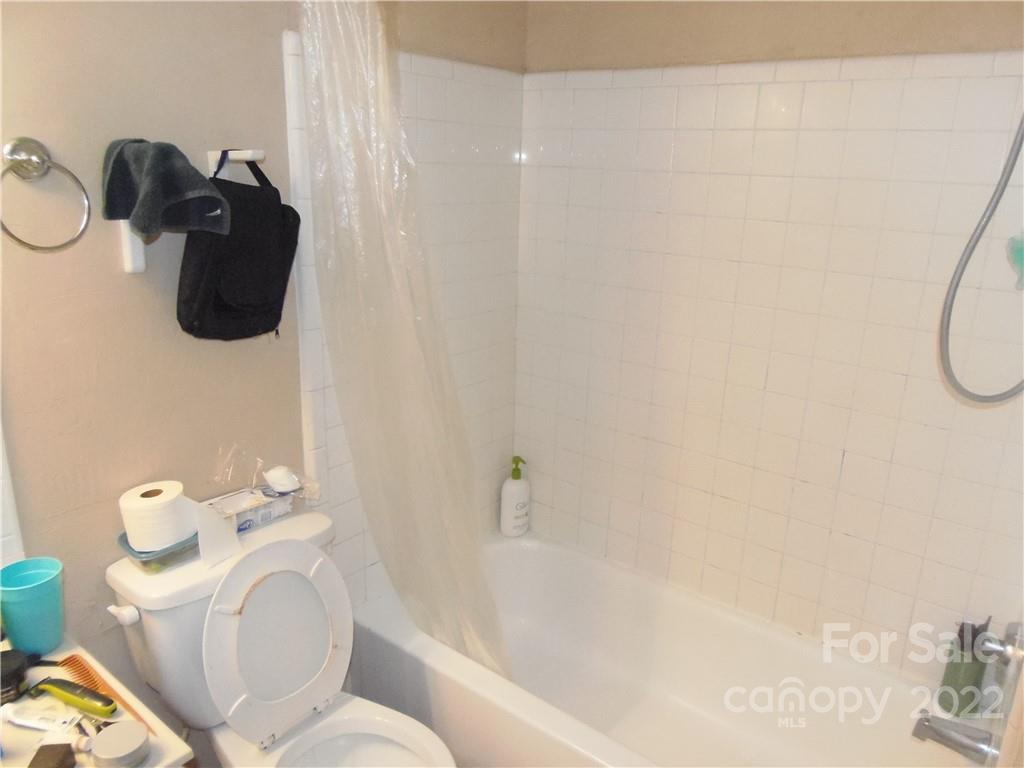 11040 Cedar View Road Charlotte, NC 28226 - Photo 4 of 21 Gallery Image 4