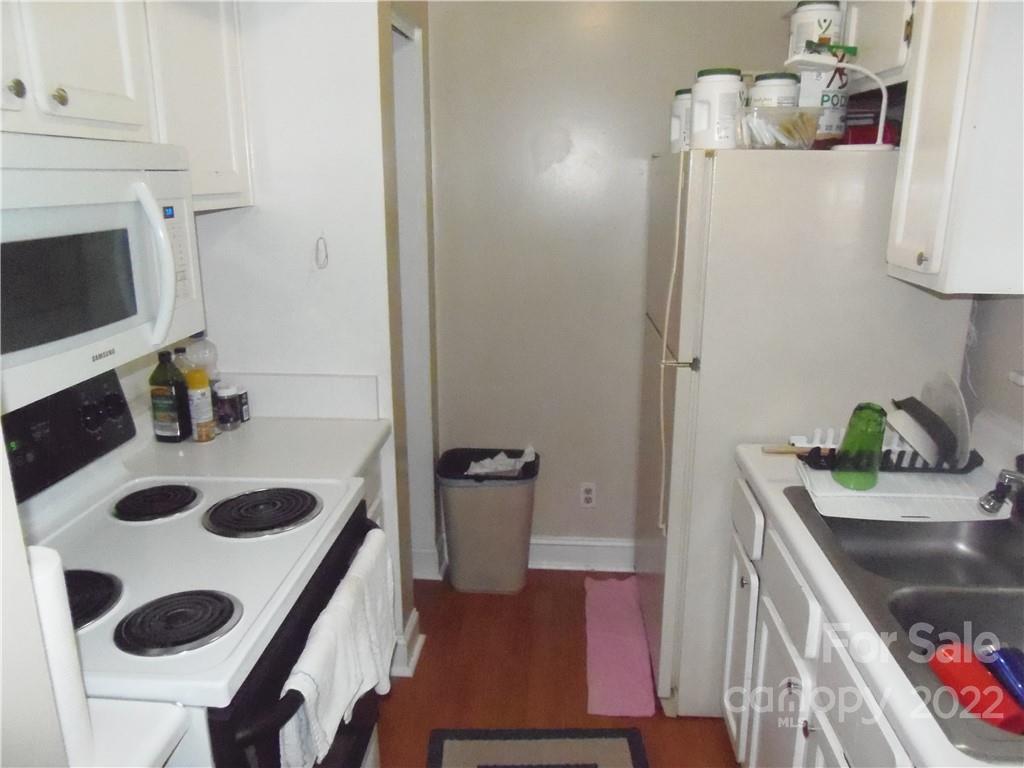 11040 Cedar View Road Charlotte, NC 28226 - Photo 5 of 21 Gallery Image 5