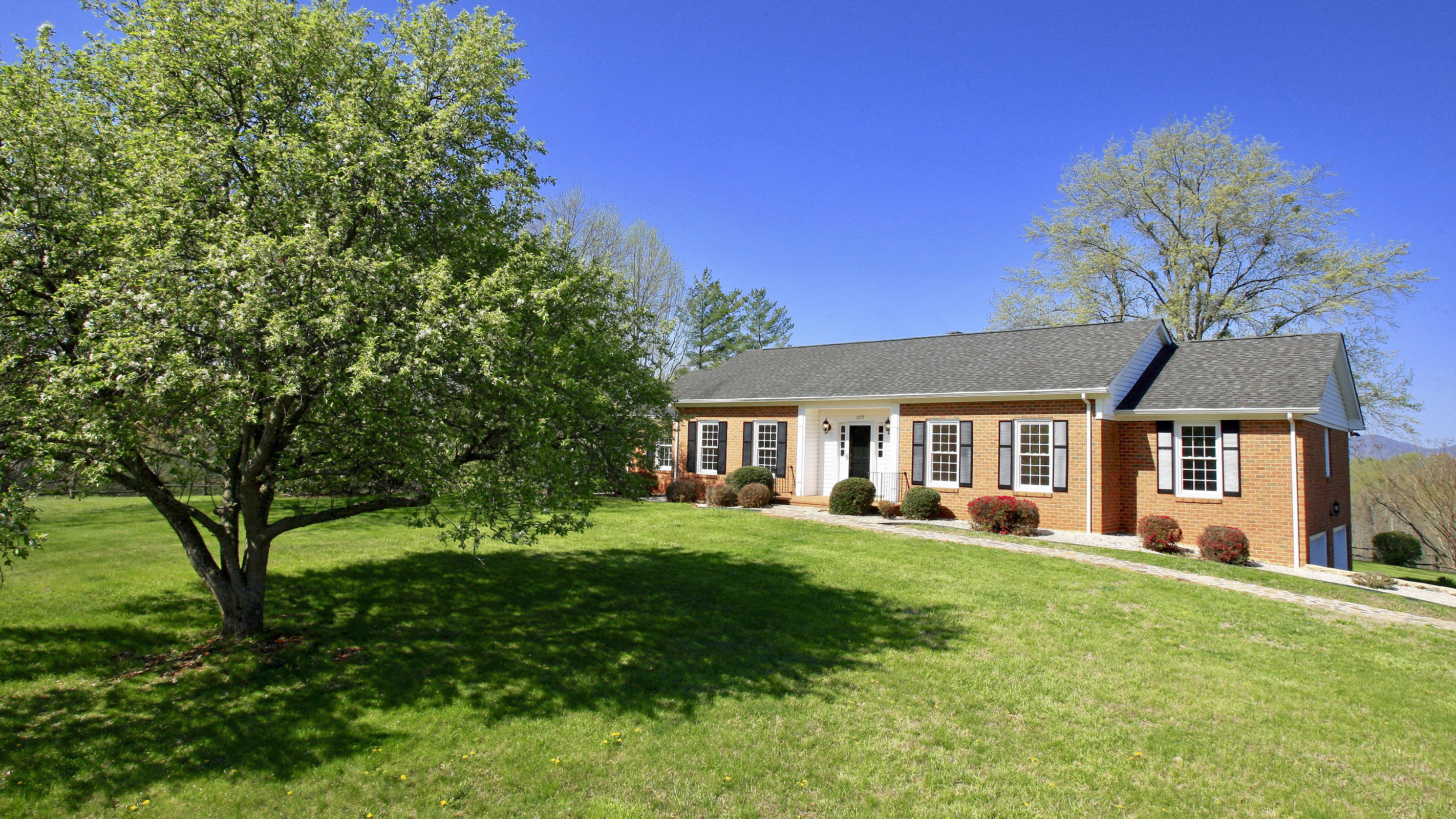 1229 Trails End Road Goodview, VA 24095 - Photo 17 of 106 _V4B4355
