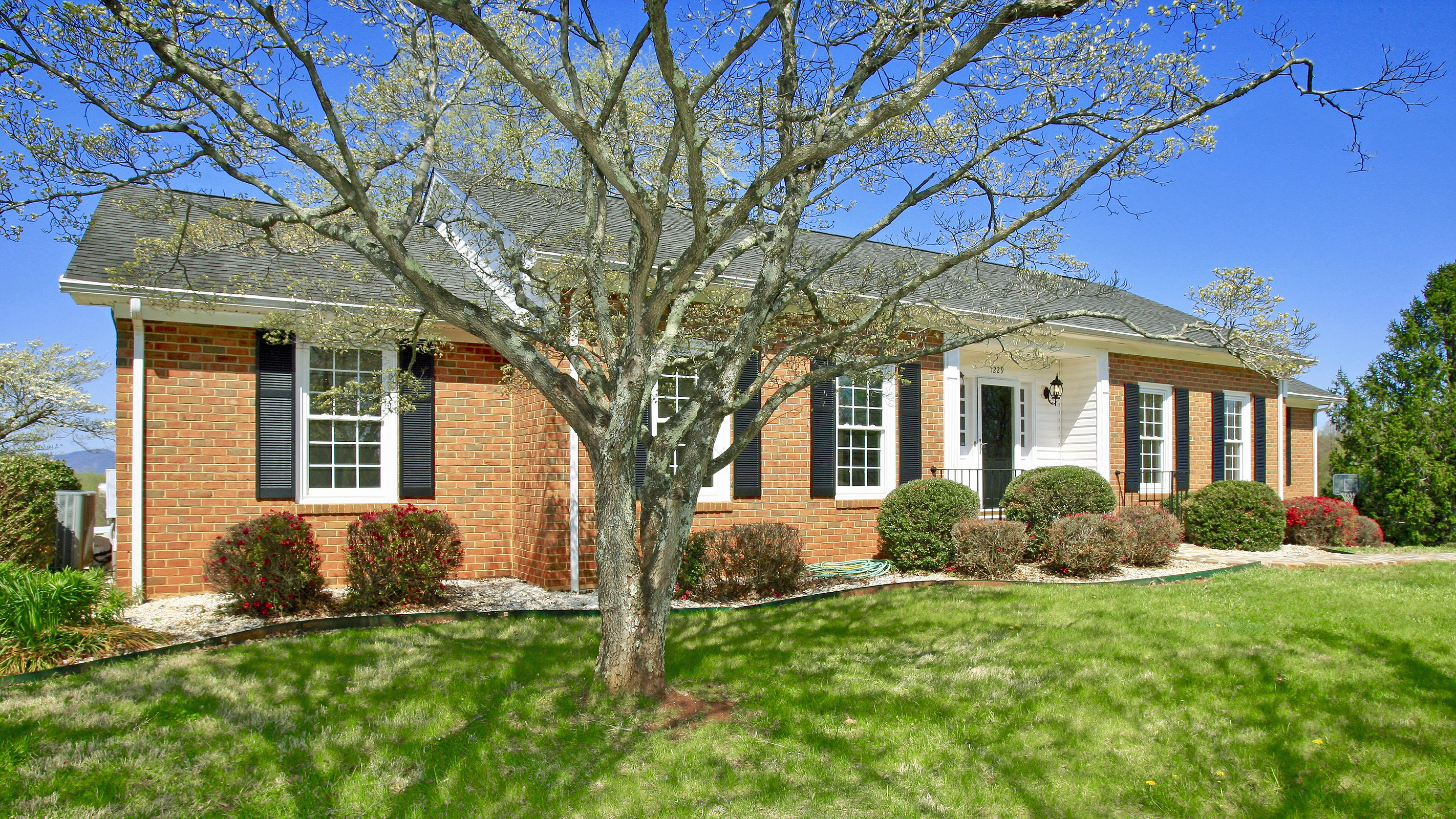 1229 Trails End Road Goodview, VA 24095 - Photo 26 of 106 _V4B4383