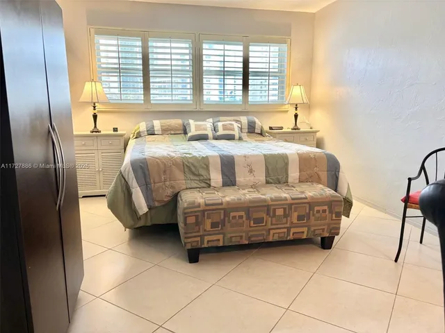 $279,900 | 2600 Diana Drive, Unit 318, Hallandale Beach, FL 33009