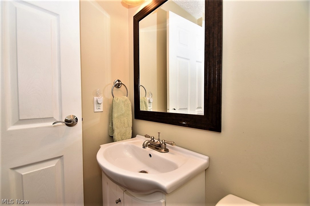 10276 Chipmunk Ridge Drive Mentor, OH 44060 - Photo 10 of 21 Gallery Image 10