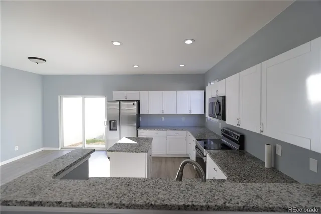 $2,700 | 15612 East 96th Way, Unit 30E, Commerce City, CO 80022