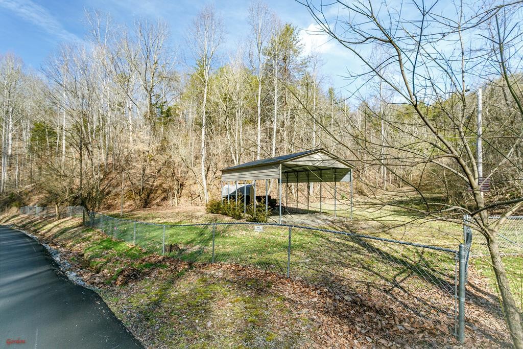 2 Indian Gap Road Sevierville, TN 37876 - Photo 4 of 7