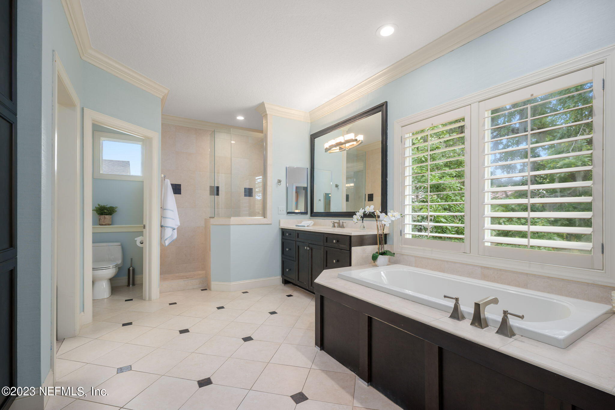 1024 River Oaks Road Jacksonville, FL 32207 - Photo 25 of 54 Primary Bathroom