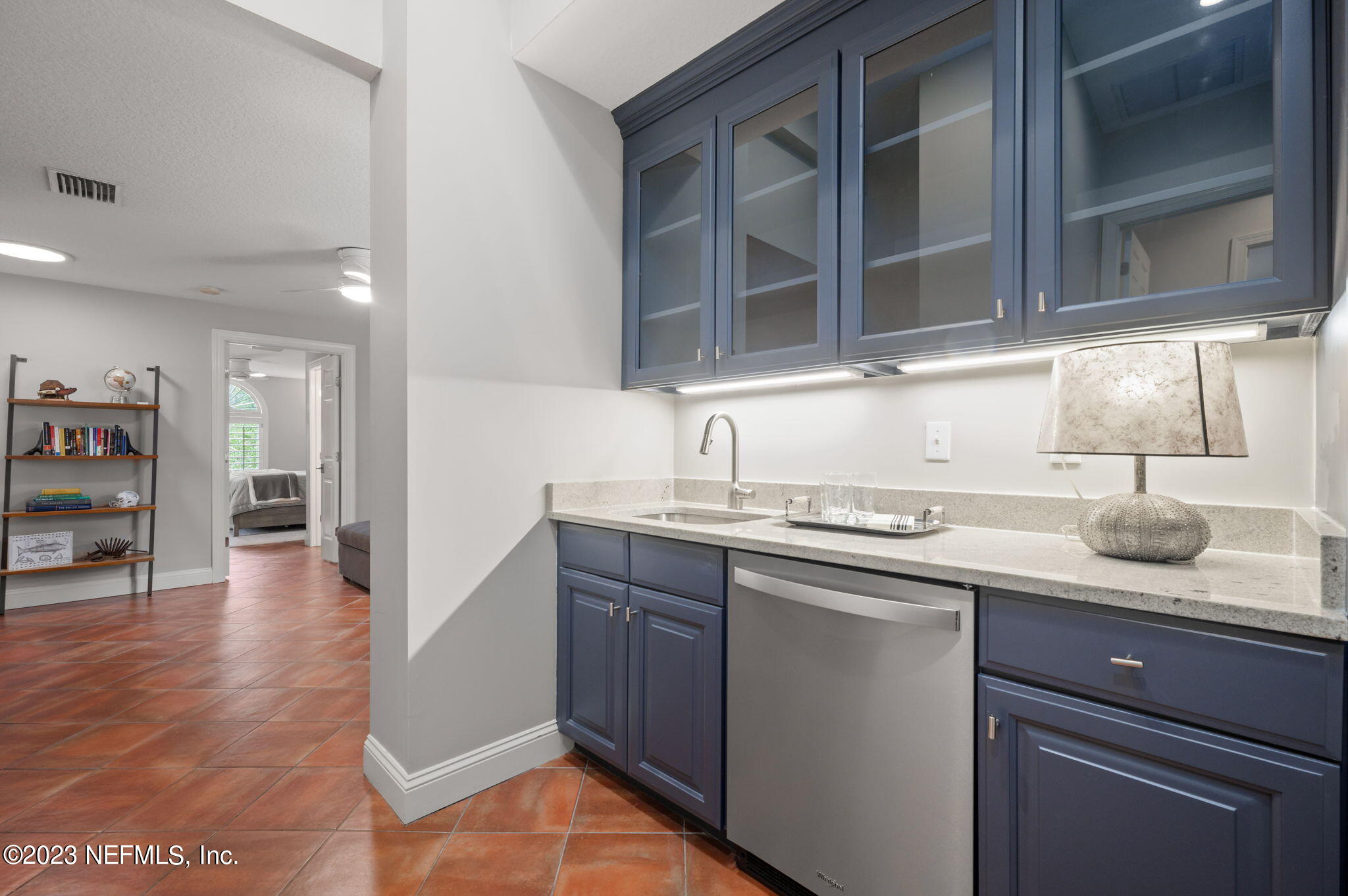 1024 River Oaks Road Jacksonville, FL 32207 - Photo 33 of 54 Wet Bar in Bonus Room