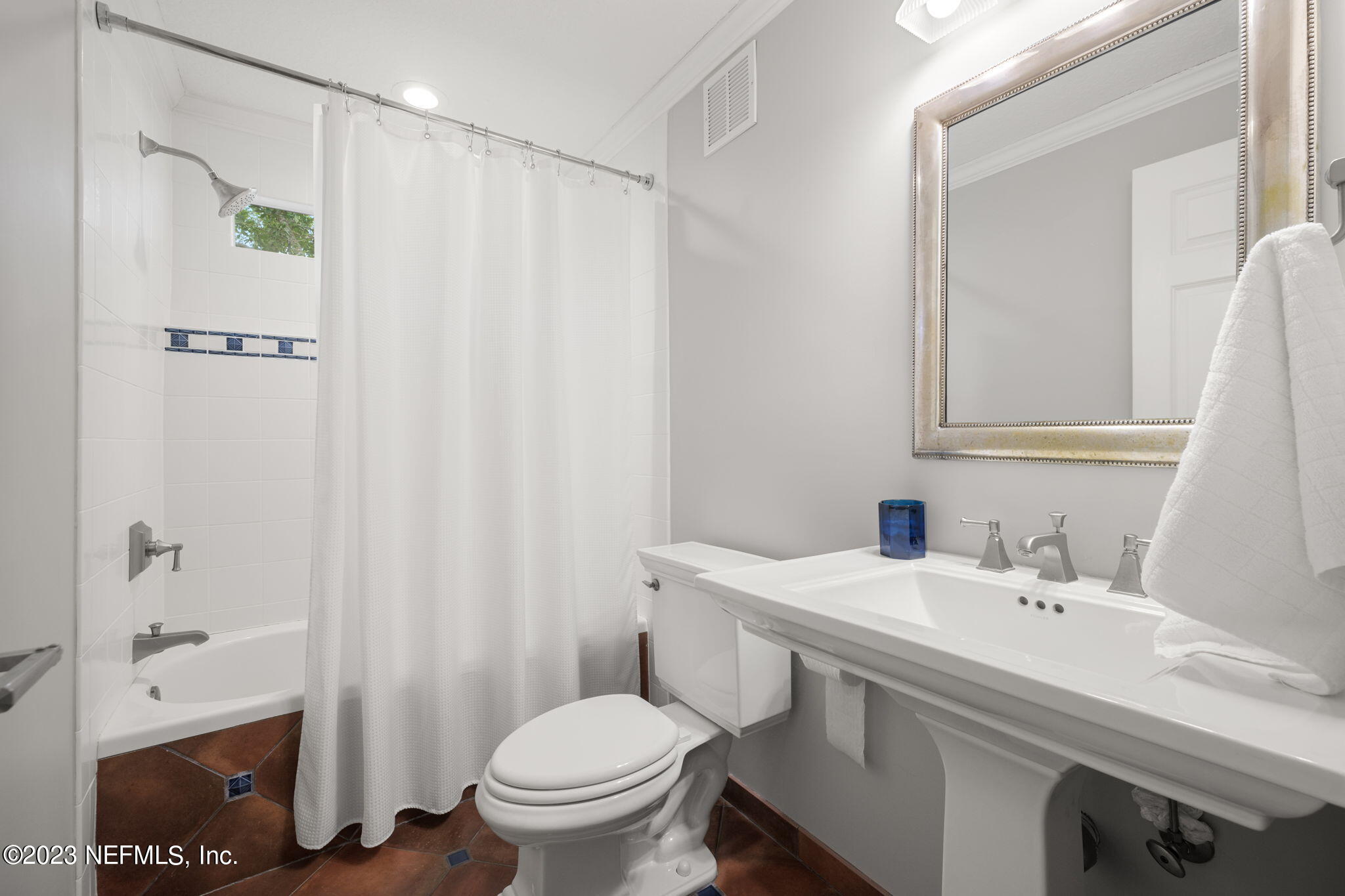1024 River Oaks Road Jacksonville, FL 32207 - Photo 36 of 54 Full Bathroom in Bonus Room