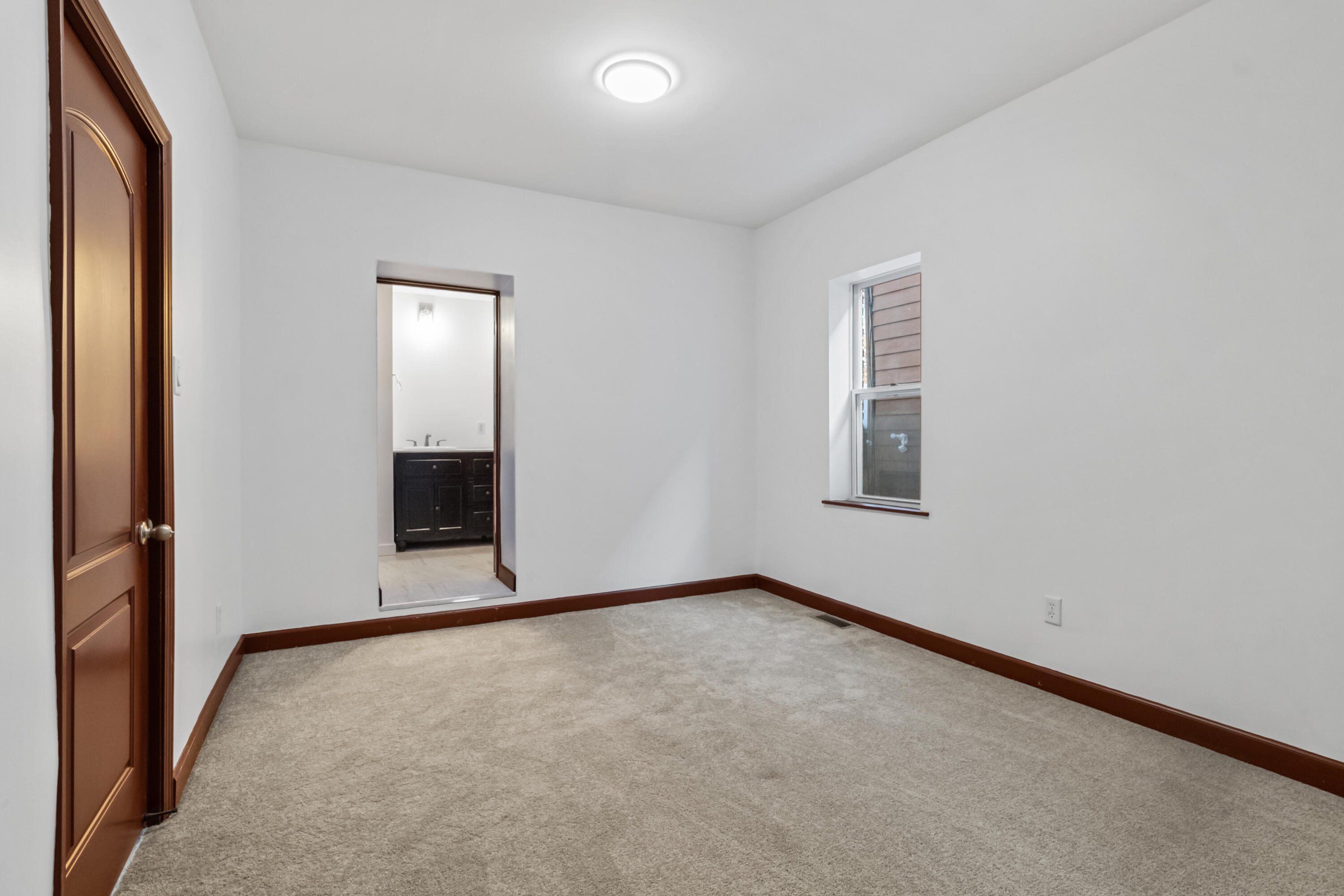 830 West 11th Avenue Gary, IN 46402 - Photo 16 of 39 3000x2000