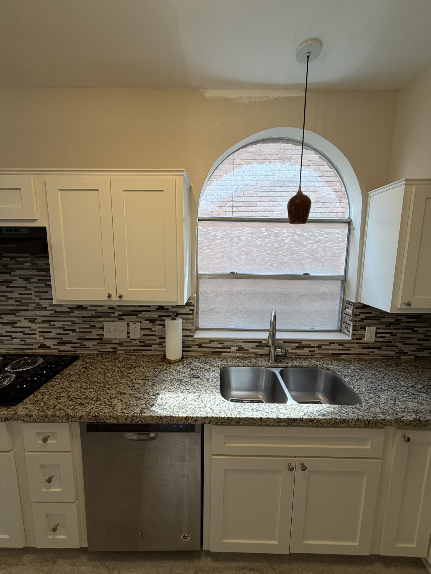 5515 Strack Road, Unit 121 Houston, TX 77069 - Photo 11 of 33 Nice kitchen featuring cabinets, generous counter space, and a functional layout for everyday cooking.
