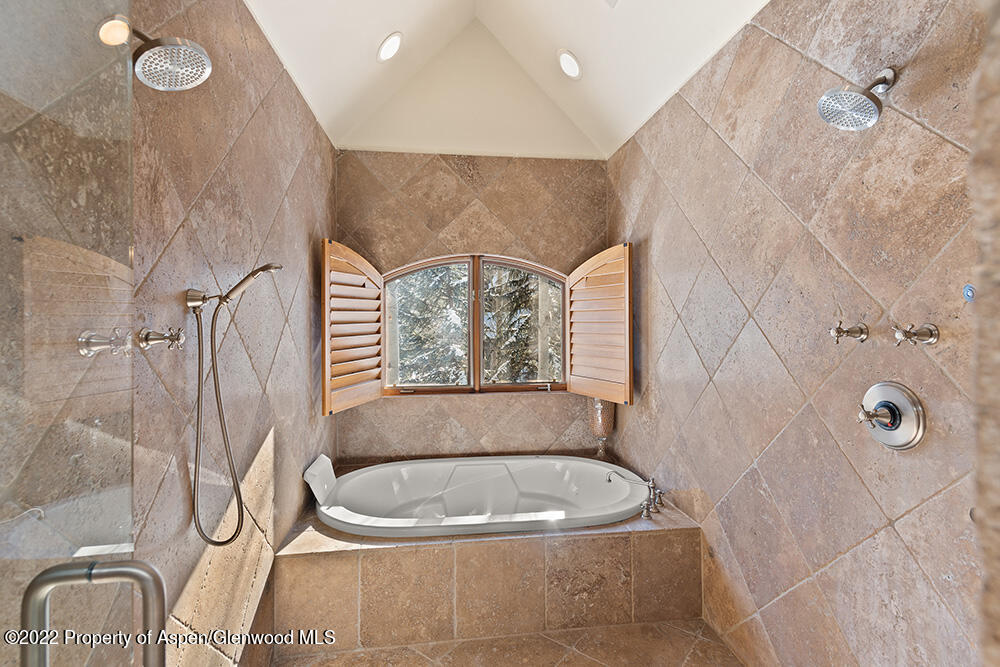 165 Miners Trail Road Aspen, CO 81611 - Photo 13 of 23 a bathroom with a tub
