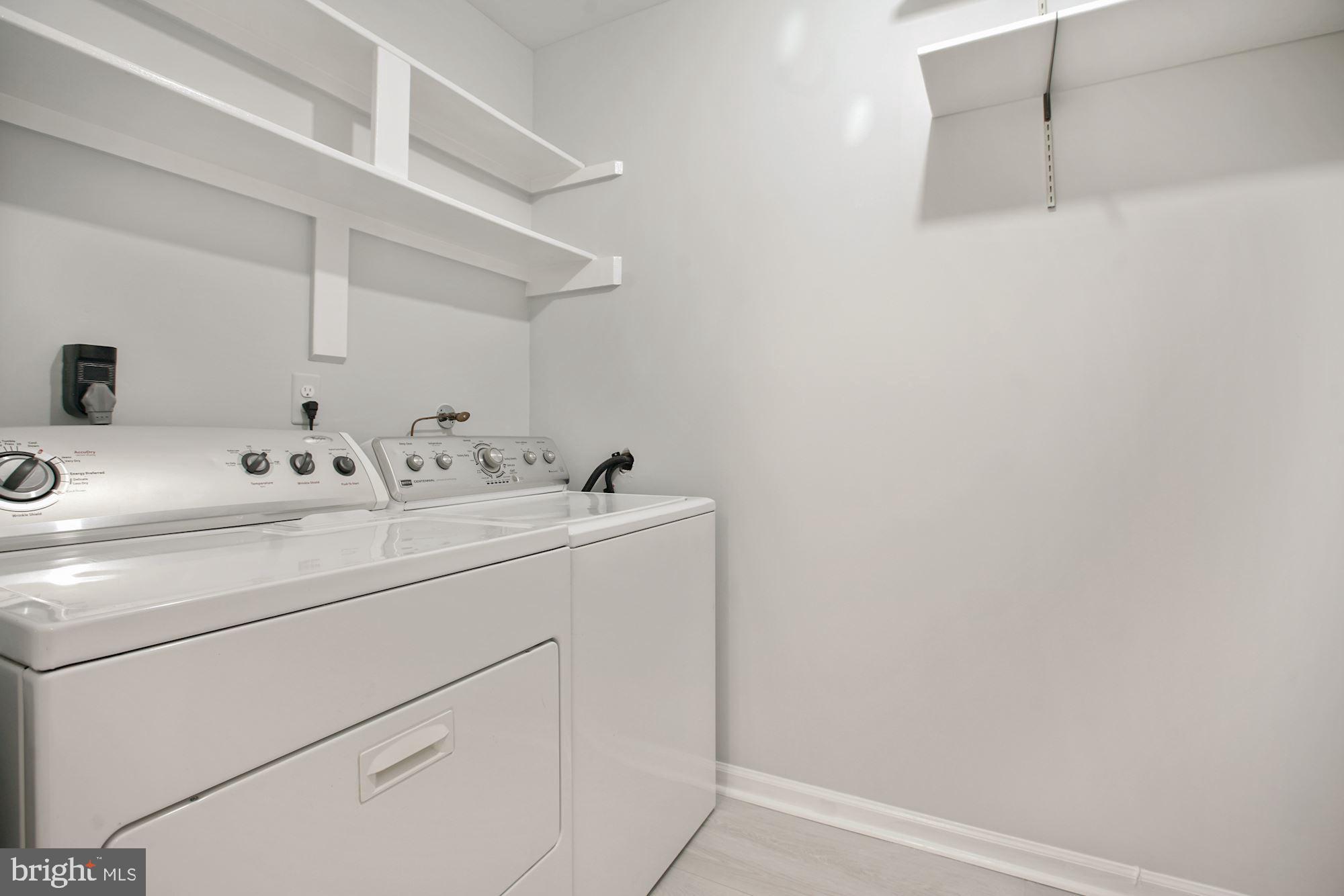 6002 Waterbury Court Springfield, VA 22152 - Photo 14 of 31 Laundry Center