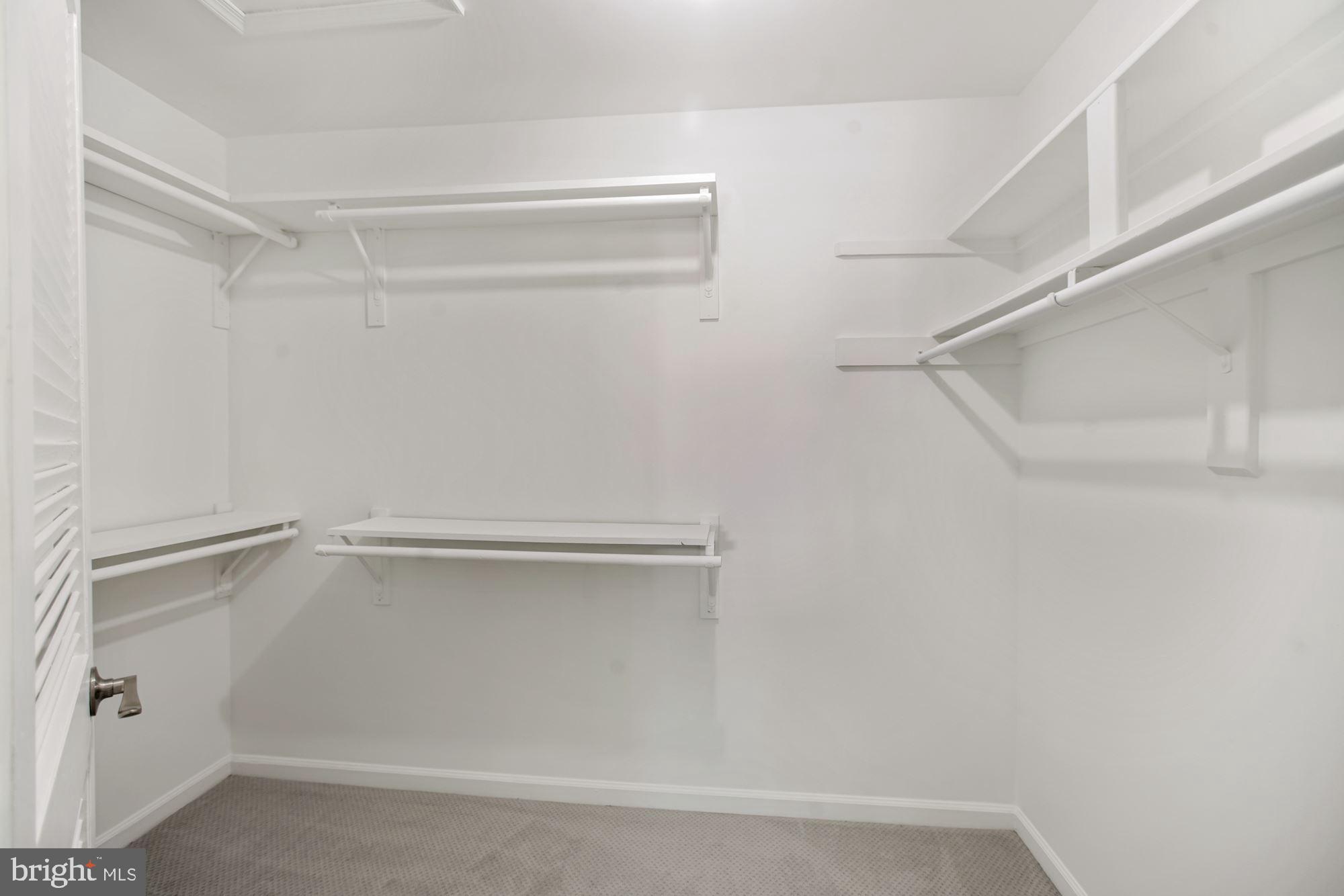 6002 Waterbury Court Springfield, VA 22152 - Photo 27 of 31 Walk-In Closet